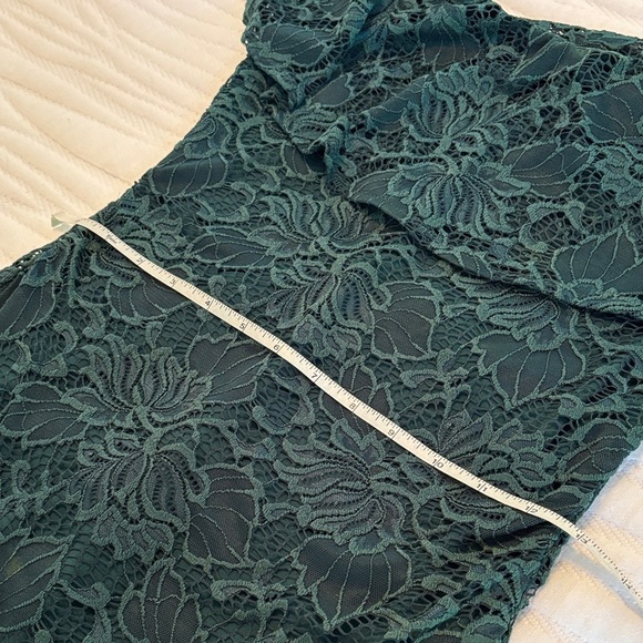 Emerald Sundae Dark Green Lace Mini Dress Size Medium - Picture 9 of 12